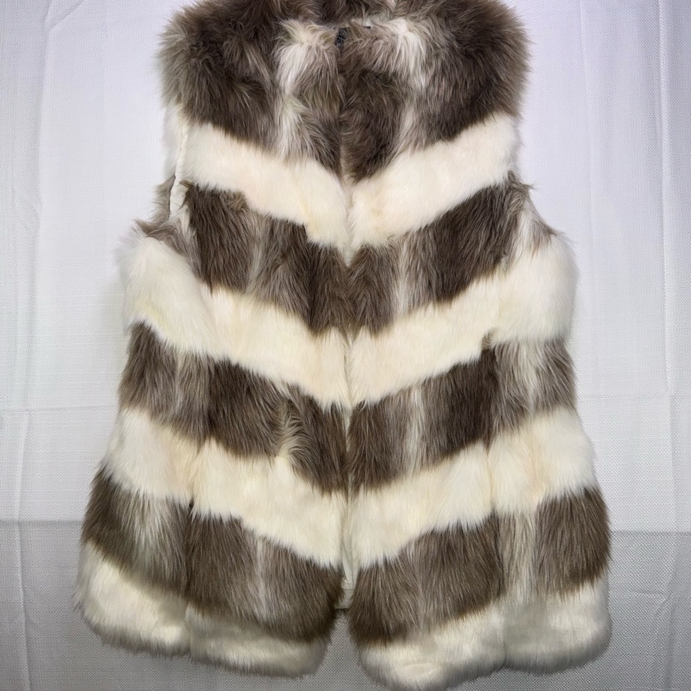 White House Black Market Faux Fur Chevron Vest in Brown and Cream